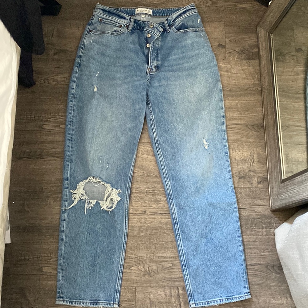 Abercrombie curve love the dad high rise jeans